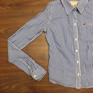 💚 HOLISTER Blue & White Stripe Button Down Shirt